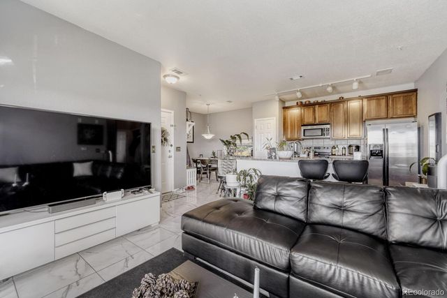 2682 S Cathay Way 205, Aurora, CO 80013