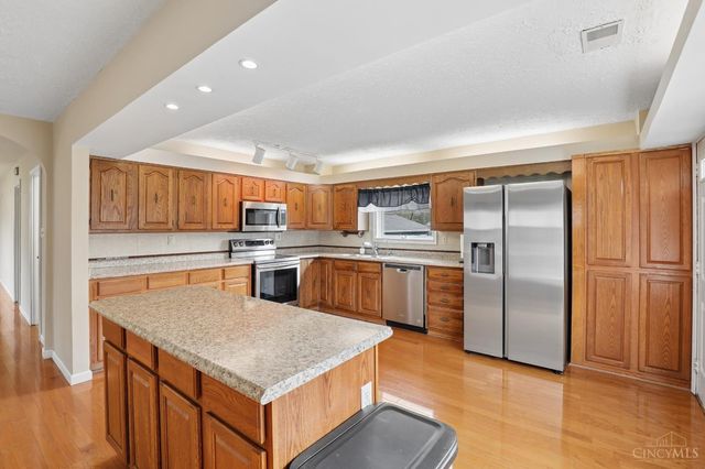 1208 Bellwood Drive, Loveland, OH 45140