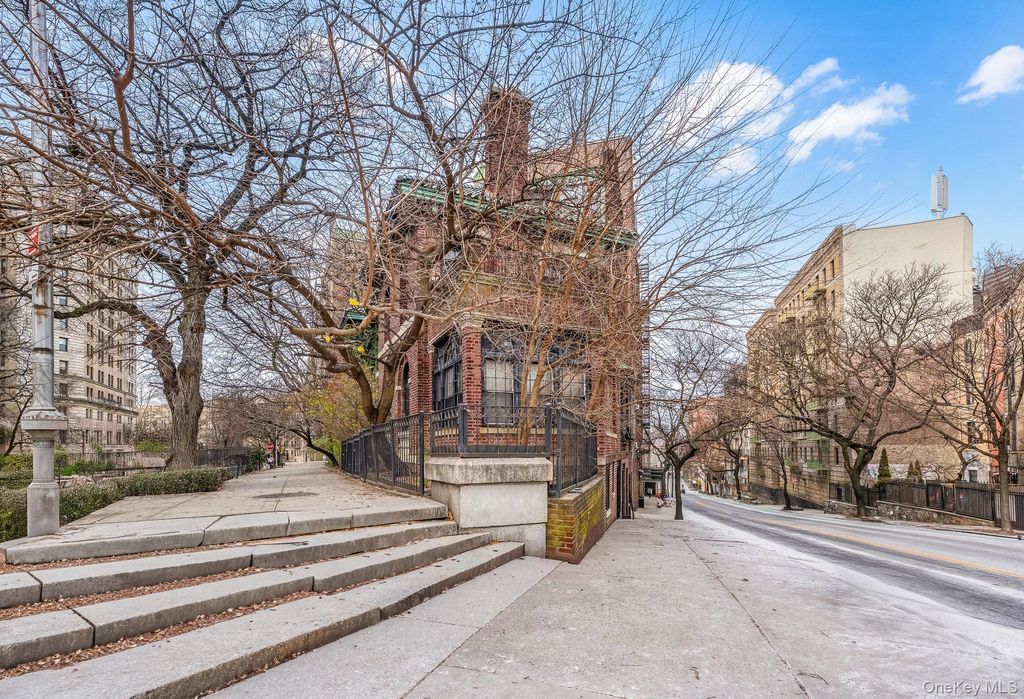 811 Riverside Drive, New York (manhattan), NY 10032 — photo 4