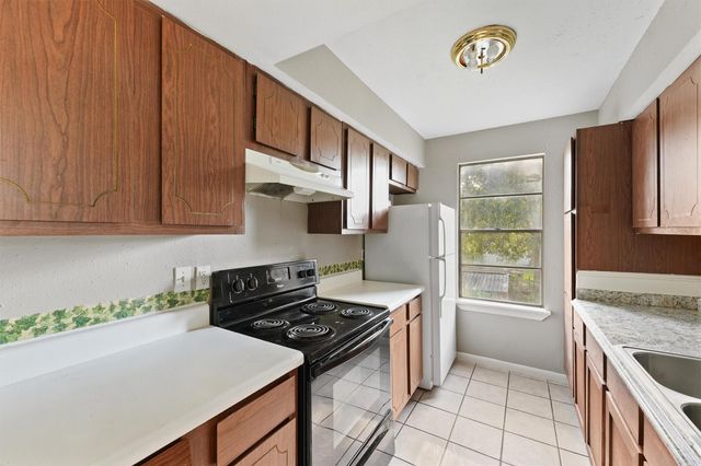 8342 Baker Drive B, Houston, TX 77017