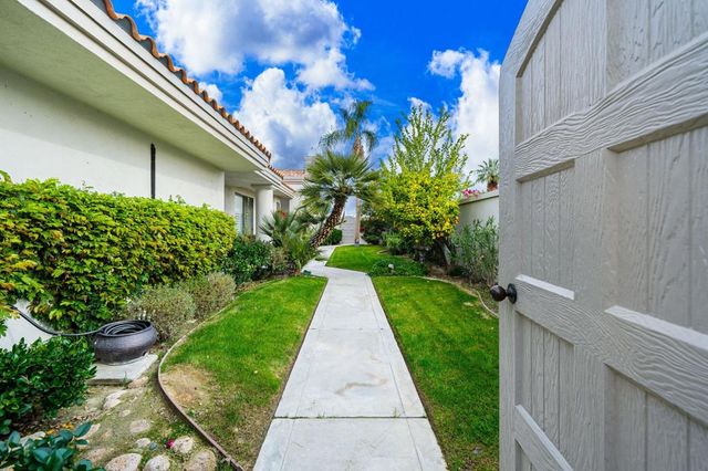 79880 Pecan, La Quinta, CA 92253