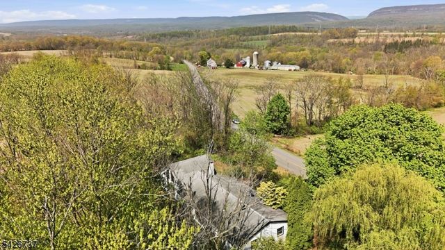 117 Linaberry Rd, Knowlton Twp., NJ 07832