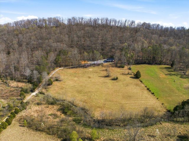 141 County Road 112, Athens, TN 37303