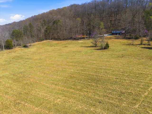 141 County Road 112, Athens, TN 37303