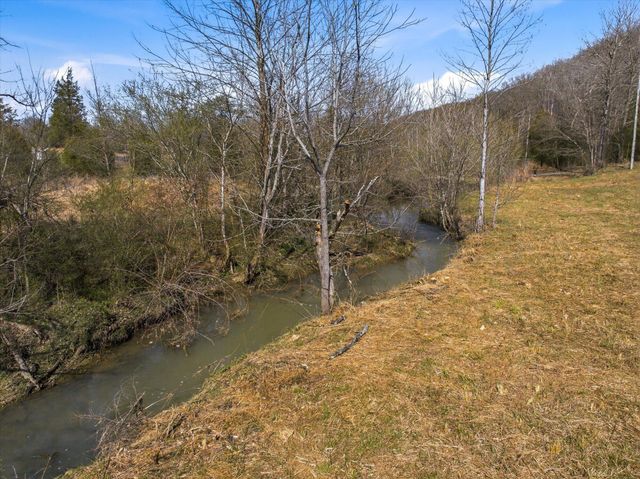 141 County Road 112, Athens, TN 37303