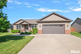 1811 PRAIRIE VISTA Drive, Chatham, IL 62629