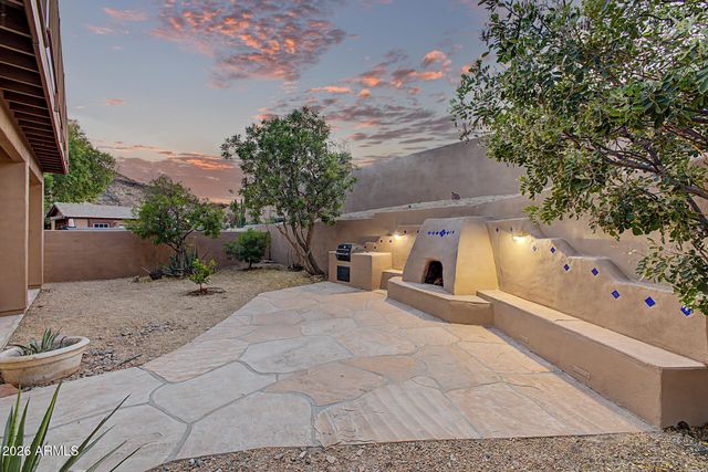14328 E Thoroughbred Trail, Scottsdale, AZ 85259