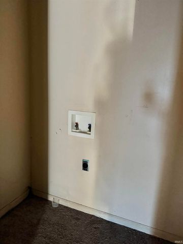 1008 E Kirby Avenue, Muncie, IN 47302