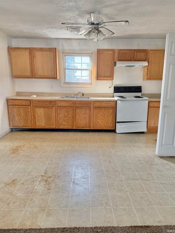 1008 E Kirby Avenue, Muncie, IN 47302