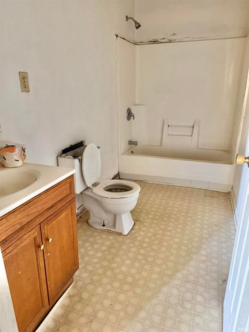 1008 E Kirby Avenue, Muncie, IN 47302