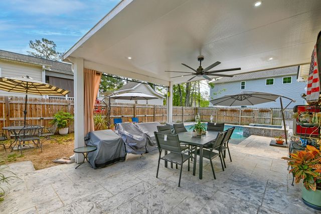 202 W Pine Street, Summerville, SC 29485
