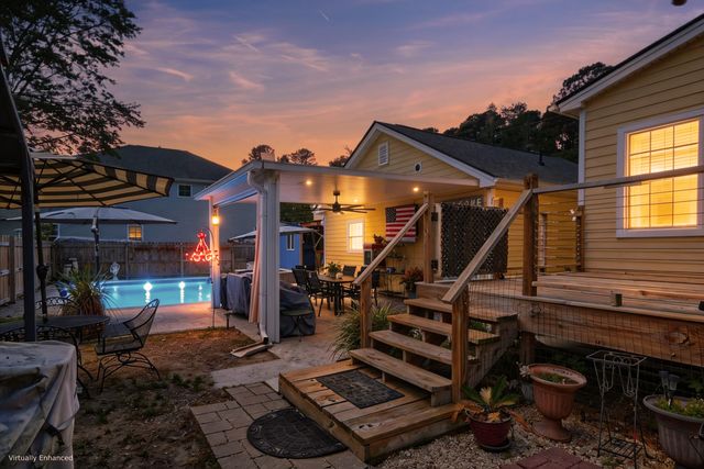 202 W Pine Street, Summerville, SC 29485
