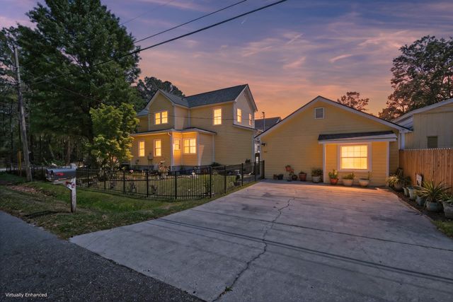 202 W Pine Street, Summerville, SC 29485