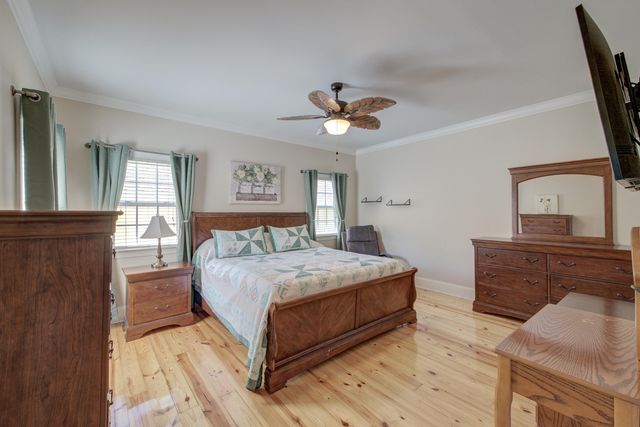202 W Pine Street, Summerville, SC 29485