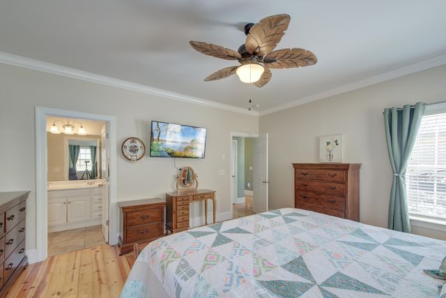 202 W Pine Street, Summerville, SC 29485