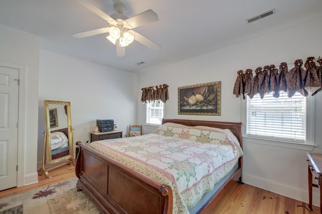 202 W Pine Street, Summerville, SC 29485