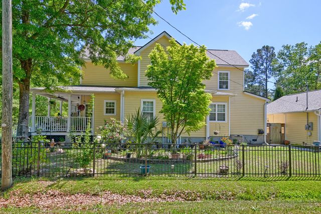 202 W Pine Street, Summerville, SC 29485