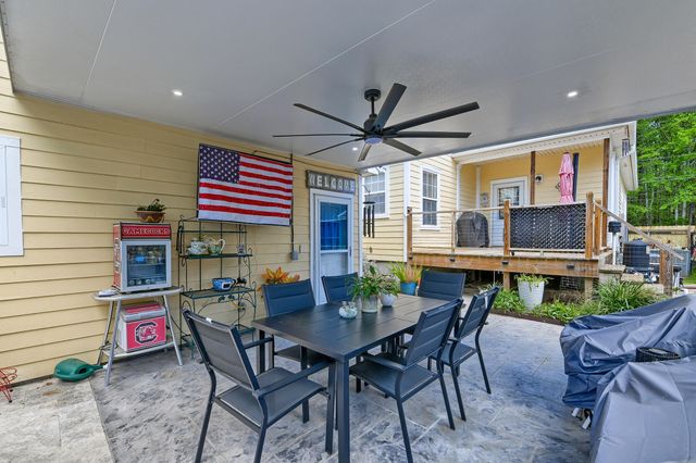 202 W Pine Street, Summerville, SC 29485