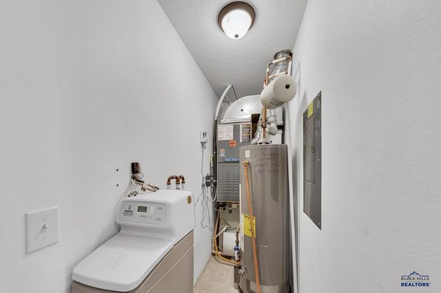 2546 SMITH AVE, Rapid City, SD 57701