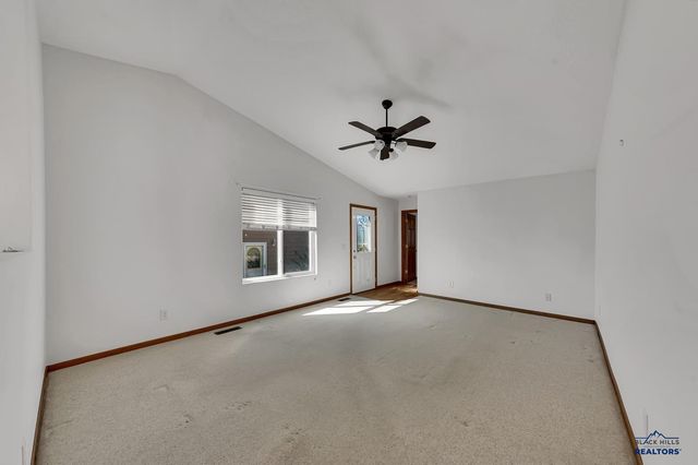 2546 SMITH AVE, Rapid City, SD 57701