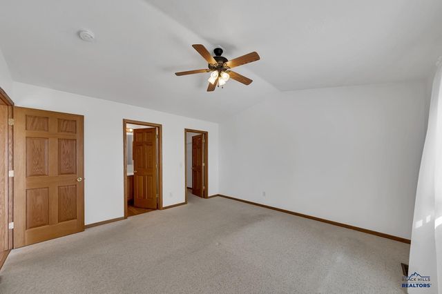 2546 SMITH AVE, Rapid City, SD 57701