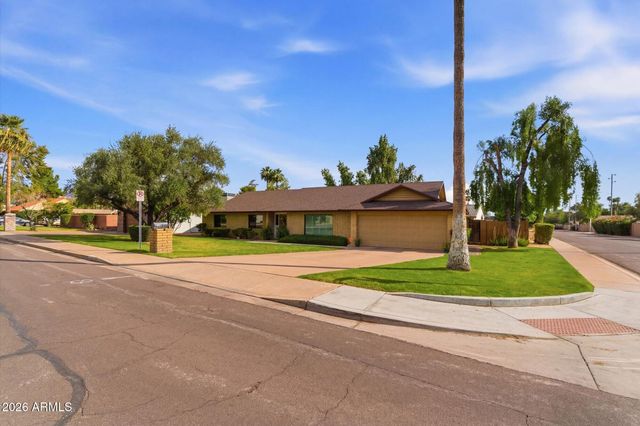 221 W BUTLER Drive, Phoenix, AZ 85021