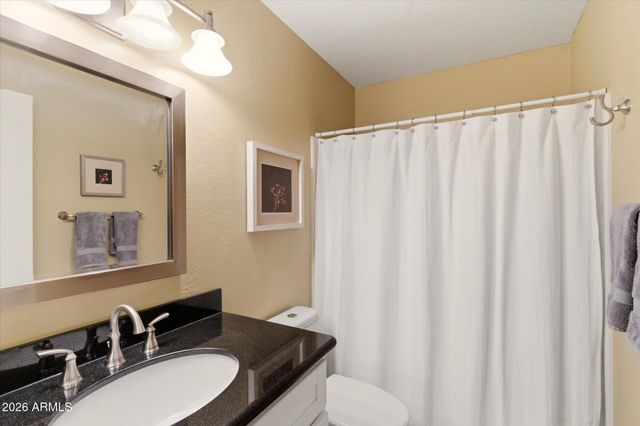 221 W BUTLER Drive, Phoenix, AZ 85021