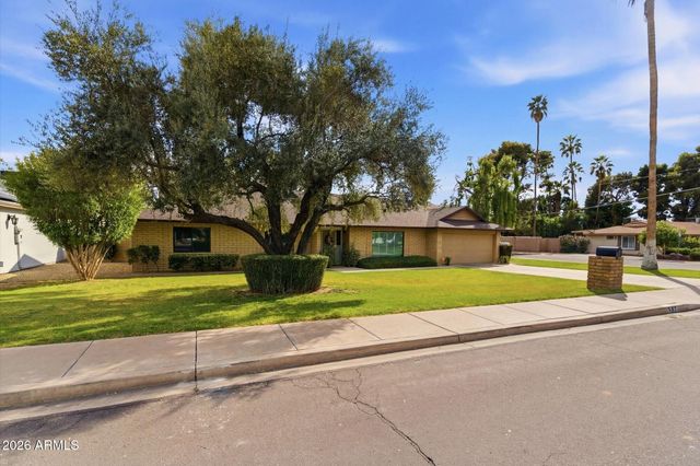 221 W BUTLER Drive, Phoenix, AZ 85021