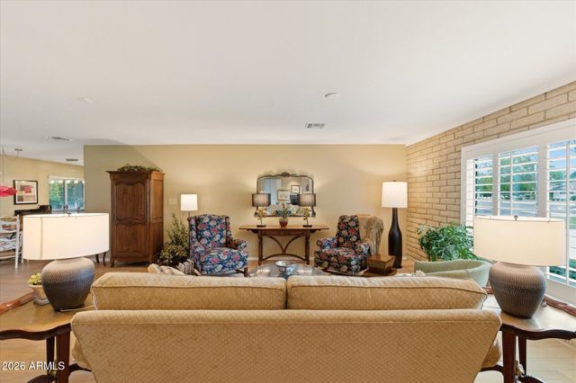 221 W BUTLER Drive, Phoenix, AZ 85021