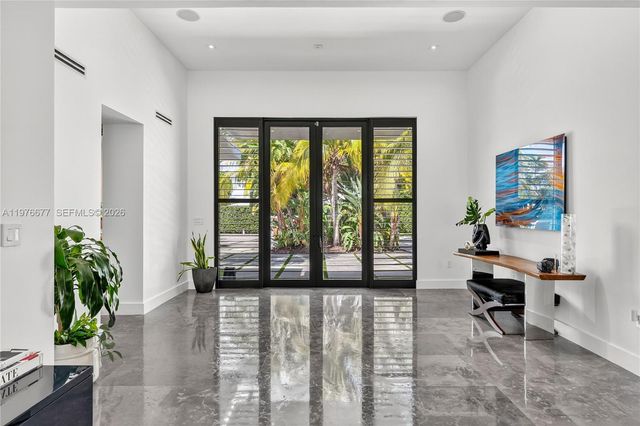 1540 Cleveland Road, Miami Beach, FL 33141