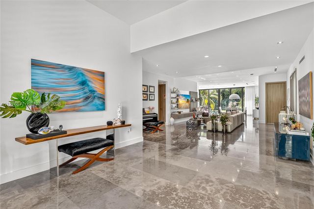 1540 Cleveland Road, Miami Beach, FL 33141