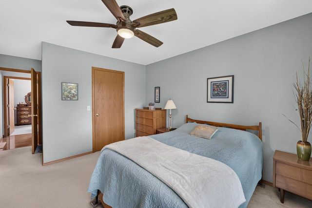 837 Vista Ridge Drive, Mount Horeb, WI 53572