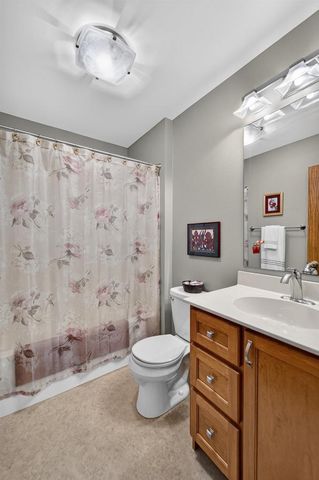 837 Vista Ridge Drive, Mount Horeb, WI 53572