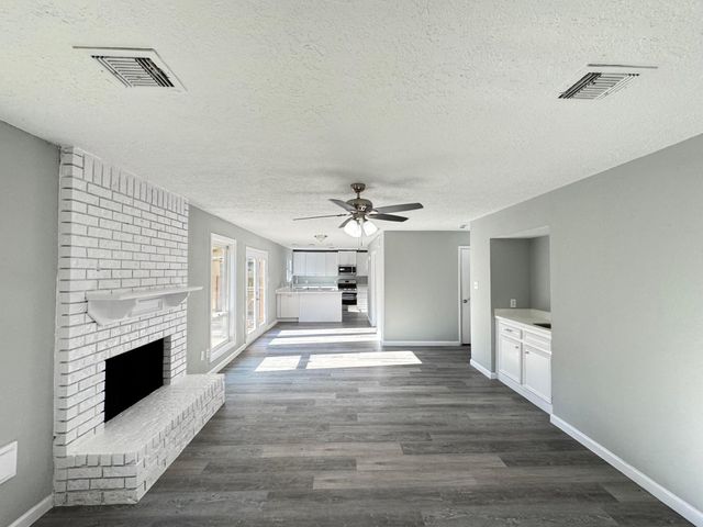 3215 Falling Brook Drive, Kingwood, TX 77345