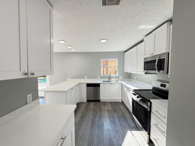 3215 Falling Brook Drive, Kingwood, TX 77345