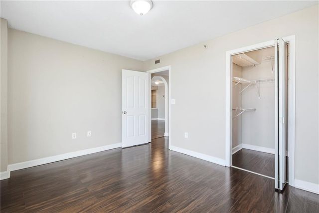 2870 Pharr Court South NW 2001, Atlanta, GA 30305