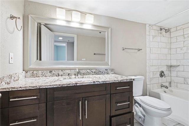 2870 Pharr Court South NW 2001, Atlanta, GA 30305