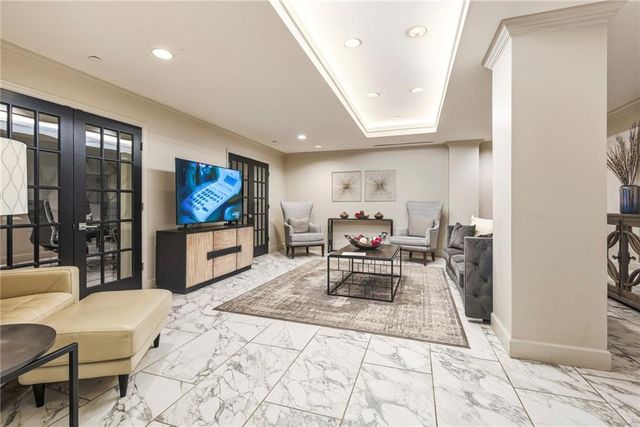 2870 Pharr Court South NW 2001, Atlanta, GA 30305