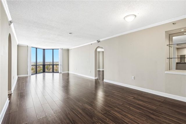 2870 Pharr Court South NW 2001, Atlanta, GA 30305
