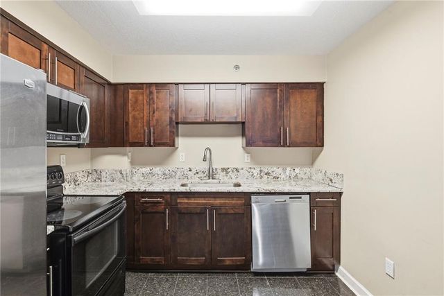 2870 Pharr Court South NW 2001, Atlanta, GA 30305
