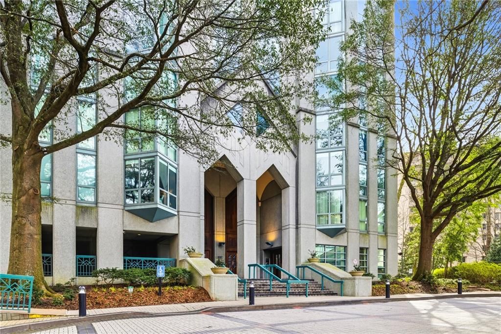 2870 Pharr Court South NW 2001, Atlanta, GA 30305
