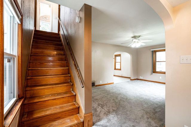 3535 S Pine AVENUE, Milwaukee, WI 53207