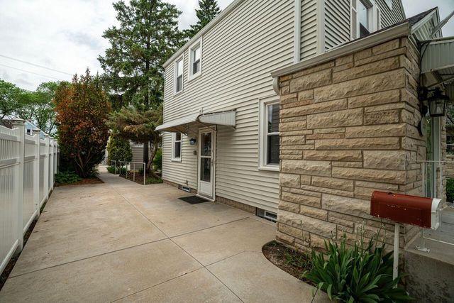 3535 S Pine AVENUE, Milwaukee, WI 53207