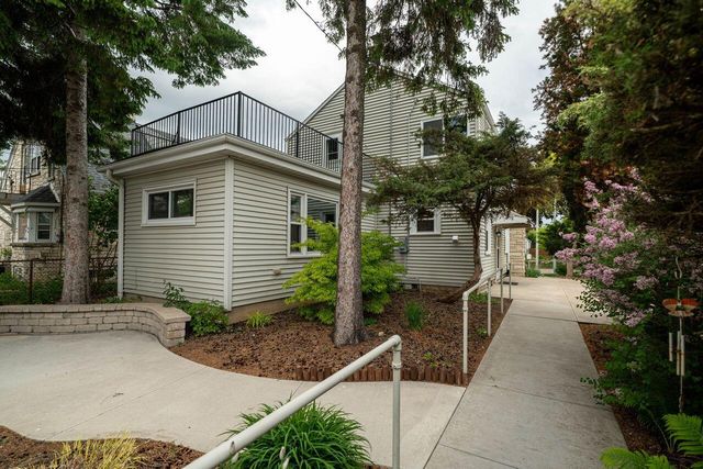 3535 S Pine AVENUE, Milwaukee, WI 53207
