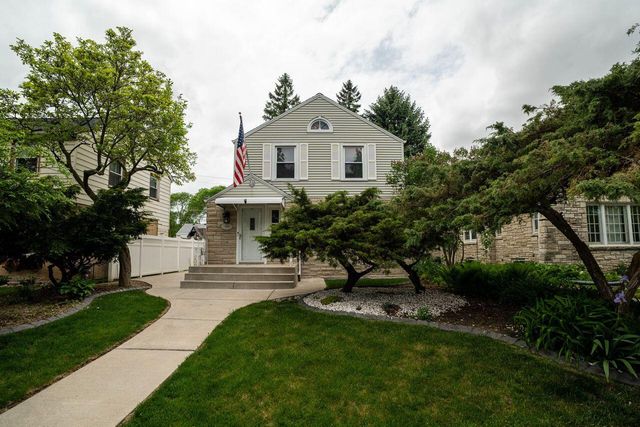 3535 S Pine AVENUE, Milwaukee, WI 53207