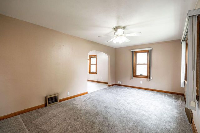 3535 S Pine AVENUE, Milwaukee, WI 53207