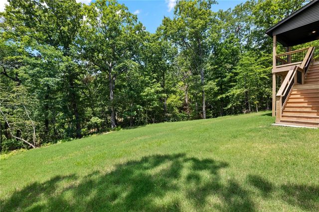 30 Cromer Drive, Bella Vista, AR 72715
