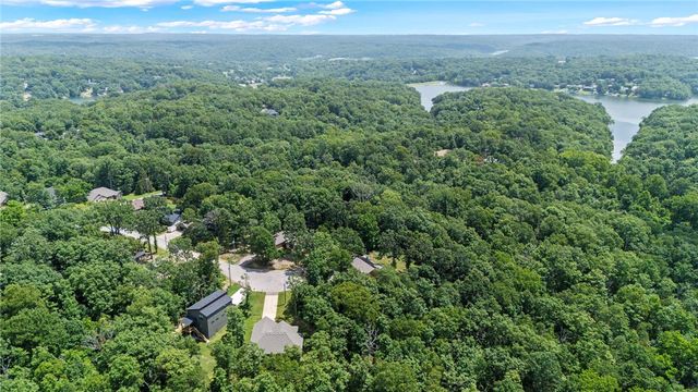 30 Cromer Drive, Bella Vista, AR 72715