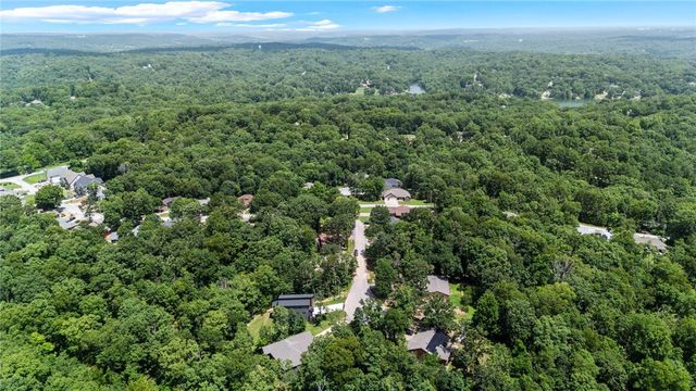 30 Cromer Drive, Bella Vista, AR 72715