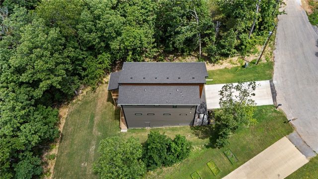 30 Cromer Drive, Bella Vista, AR 72715